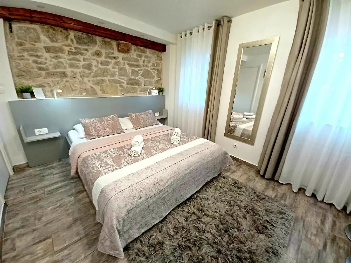 Studio Apartmani Pomalo/ Take It Easy Split