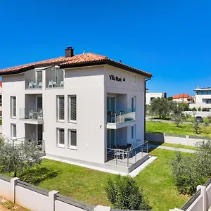 Navi , Bibinje Croatie